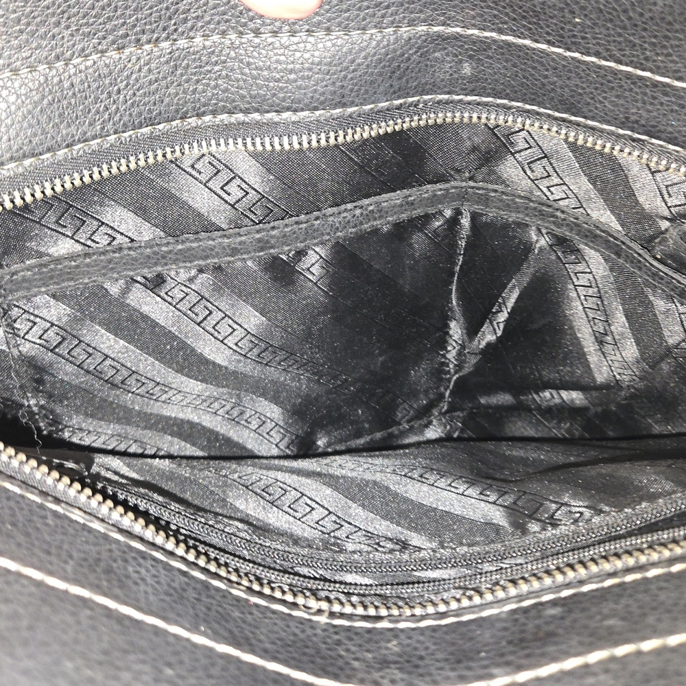 Classic Black Faux Leather Tote Bag - Unbranded - Picture 8 of 9